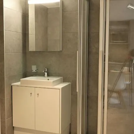 The 109 - Stunning New By The Lake, Close To Center Of Lausanne Apartment *
